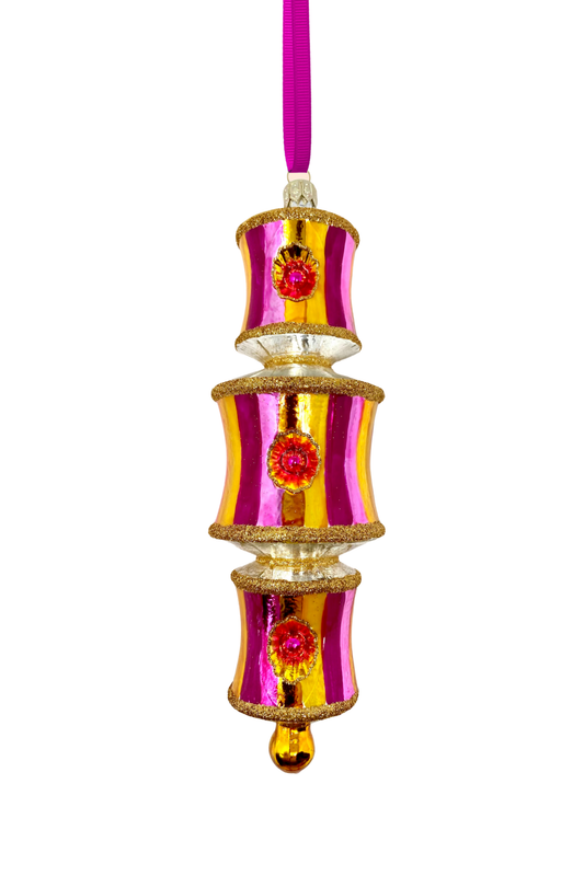 Hold 'Em Dazzler Glass Ornament - Southlake Paws