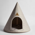 Load image into Gallery viewer, Nooee Pet Cave Harry (XXL) – Cream/Brown
