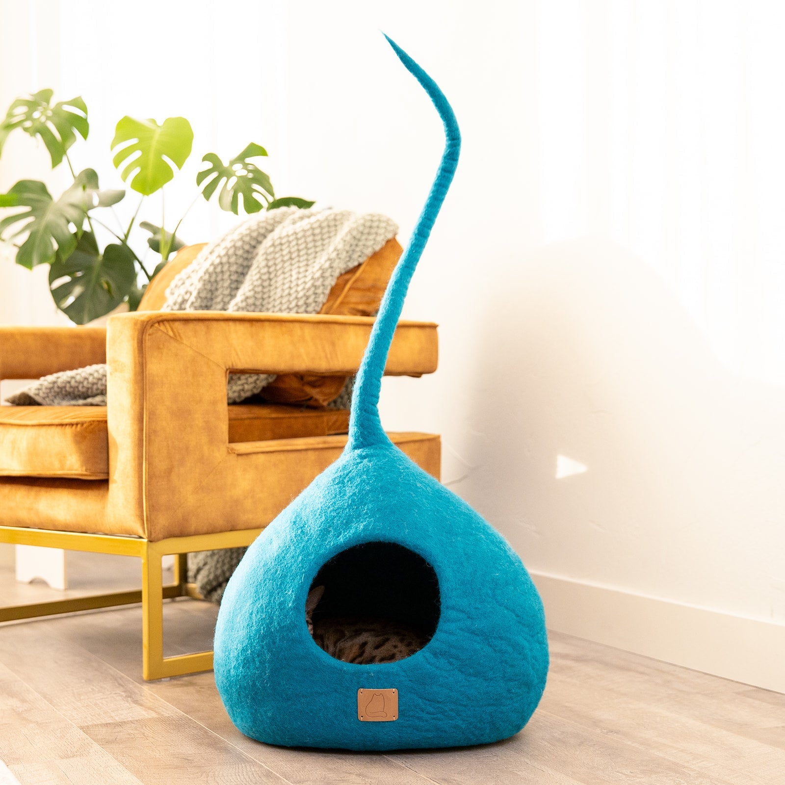 Ocean Blue | Tail Style Cave