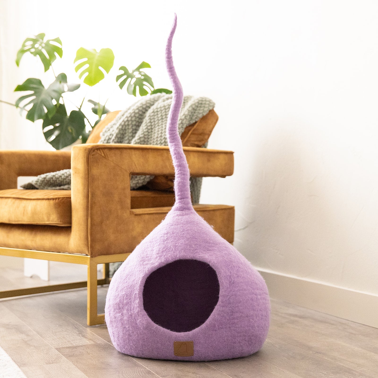 Lilac Purple | Tail Style Cave