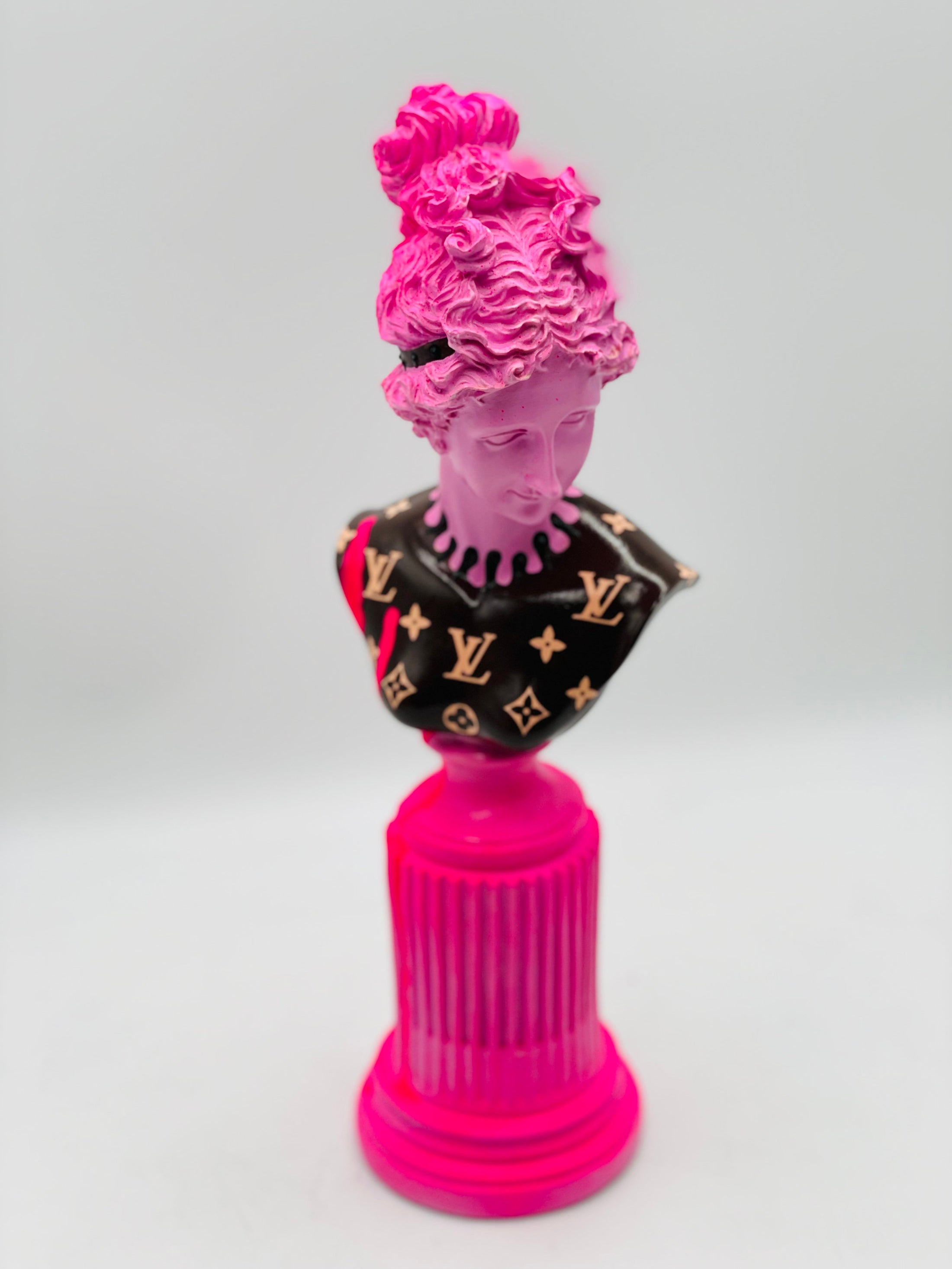 Venus Sculpture - Louis Vuitton Edition - louis vuitton venus sculpture, luxury sculpture, product image 4