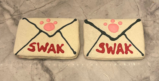 "Sealed With a Kiss Treats" - Set of 2