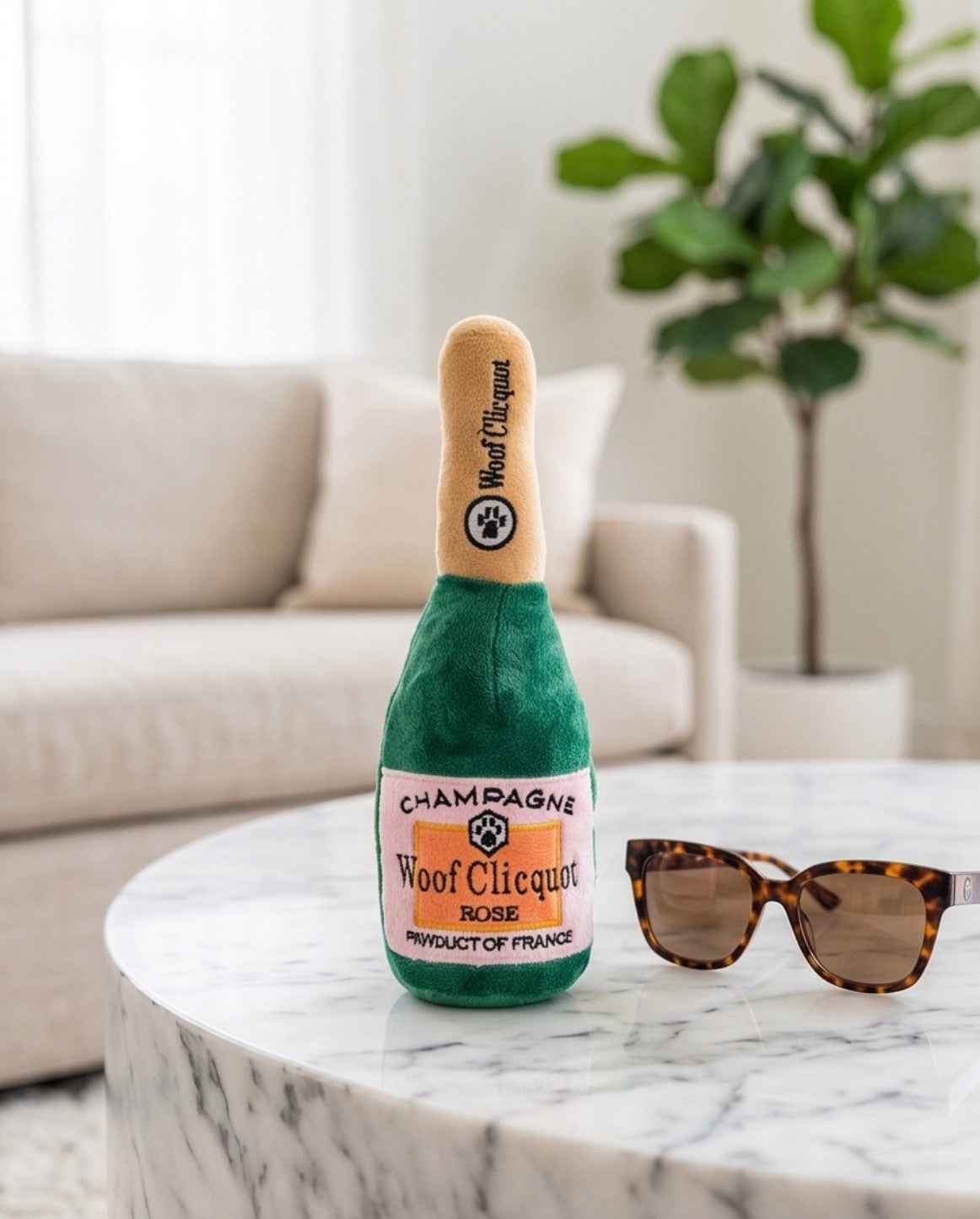 Woof Clicquot Rose'