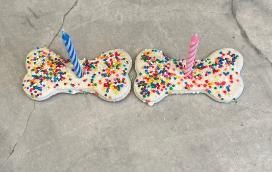 Medium Birthday Bone Treats - Set of 2