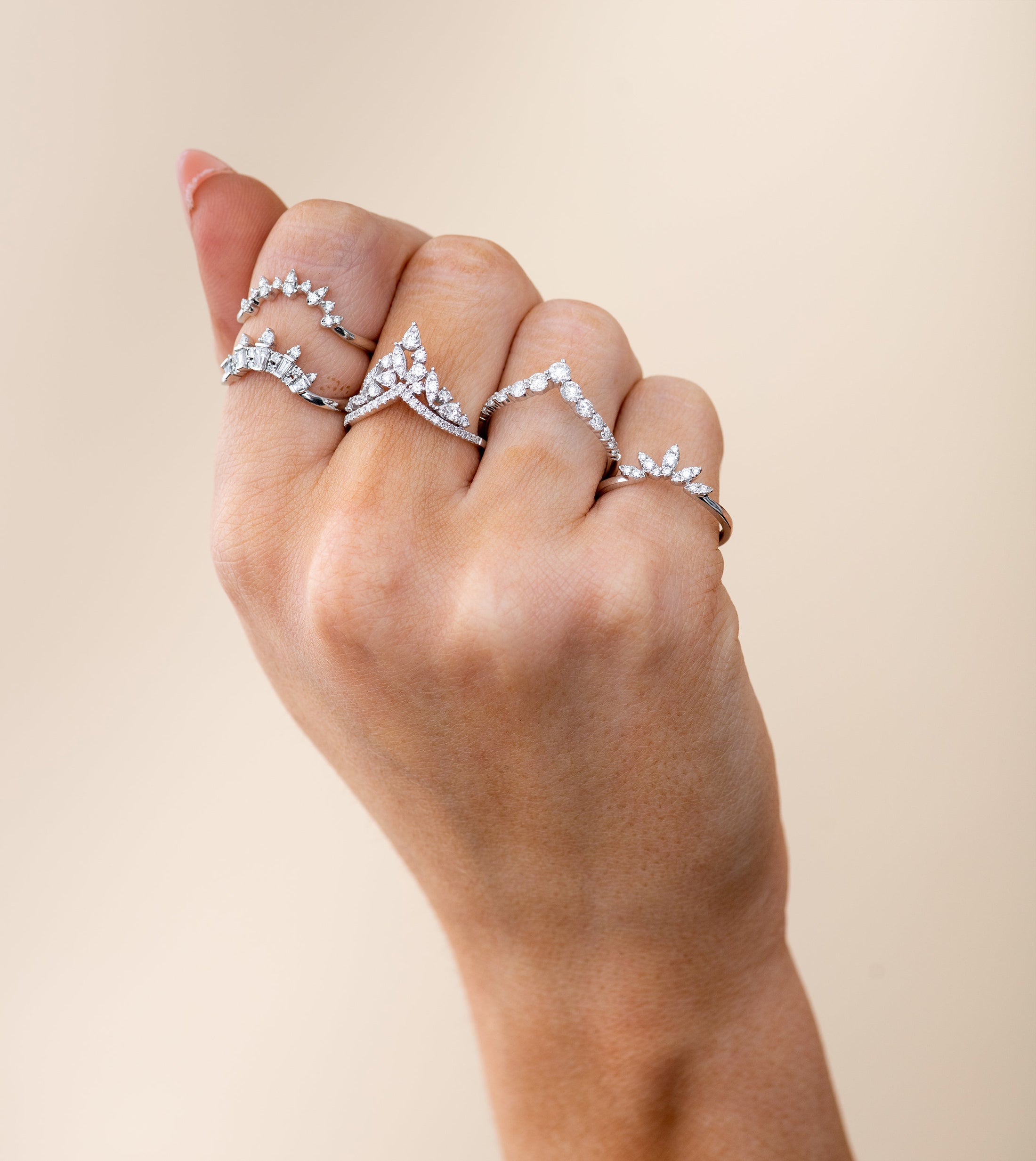OLIVE & CHAIN Diamond Baguette Chevron Ring - White Gold, 7.5