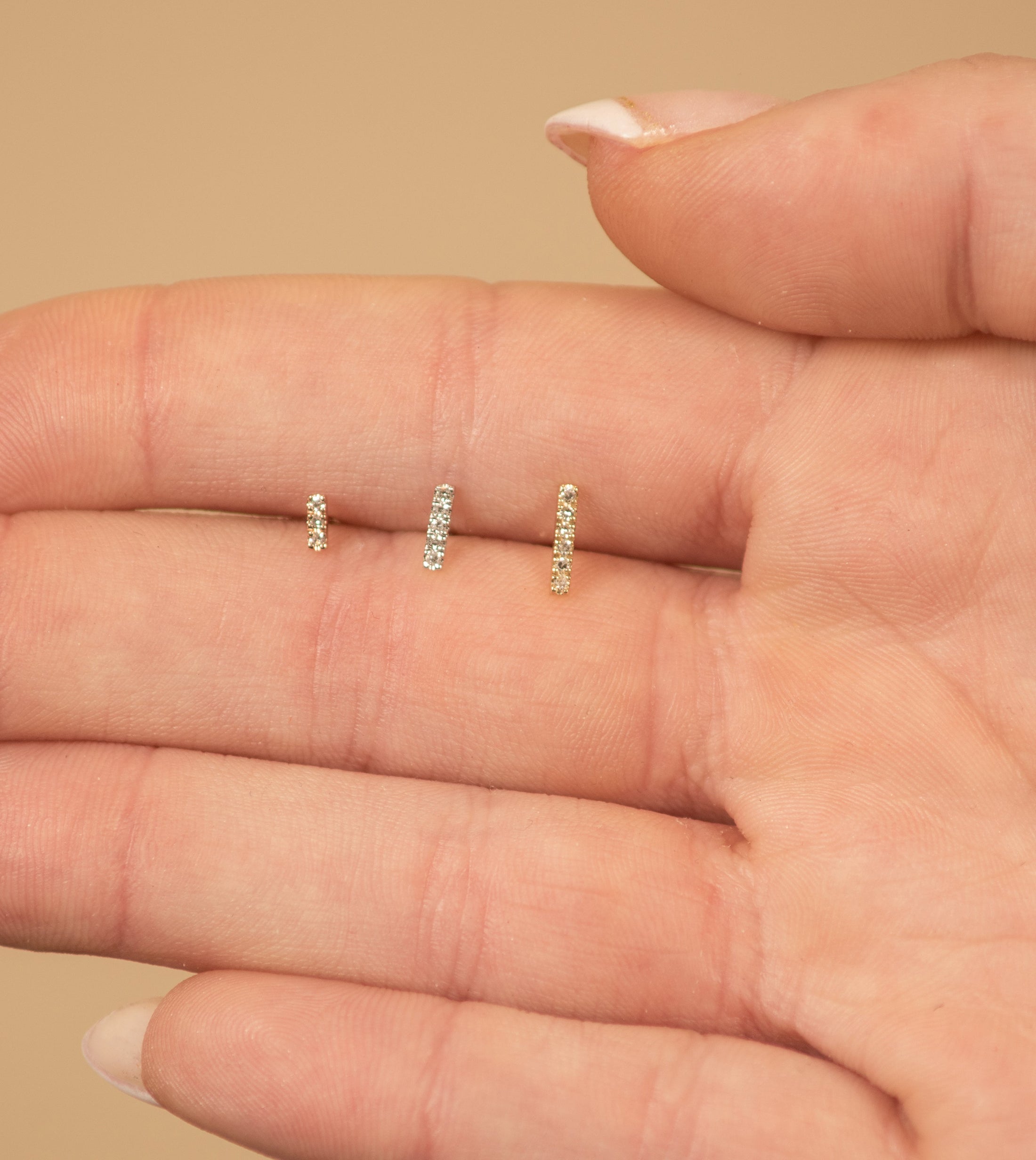 OLIVE & CHAIN Diamond Bar Stud Earrings - Yellow Gold, 8mm, Single