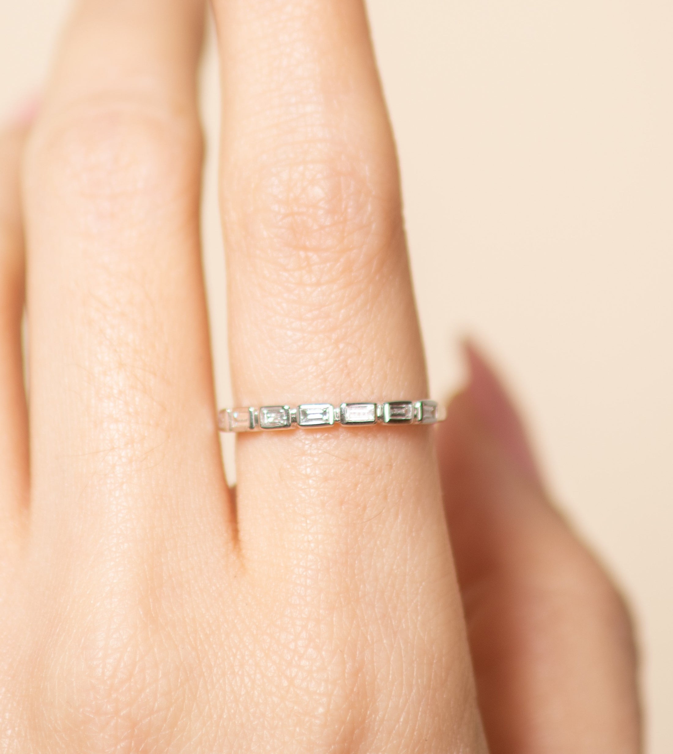 OLIVE & CHAIN Diamond Baguette Bezel Set Band - White Gold, 7.0