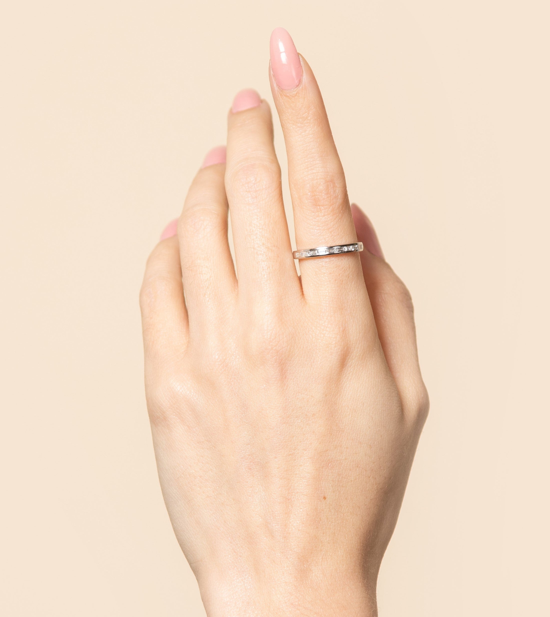 OLIVE & CHAIN Diamond Baguette Channel Set Band - Yellow Gold, 7.0
