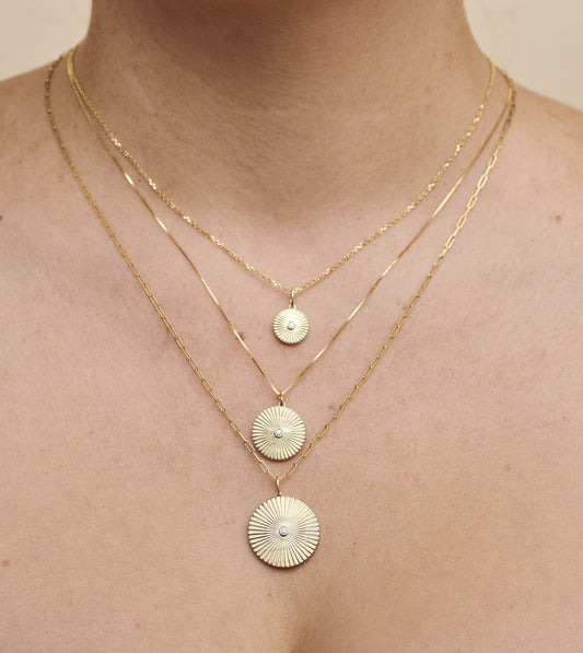 OLIVE & CHAIN Diamond Fluted Medallion Necklace - Yellow Gold, 10mm, 16" cable