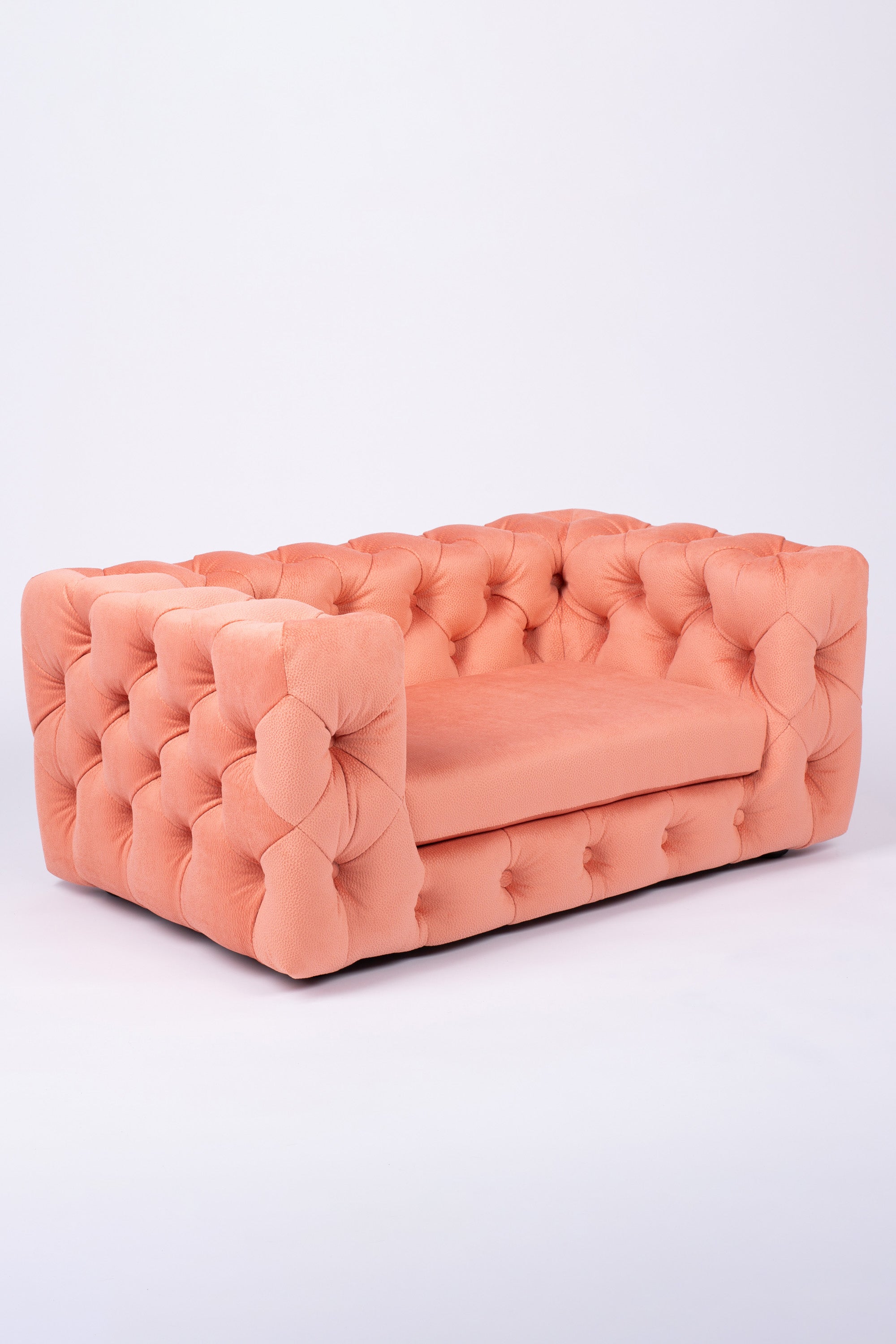 The Glamour Luxury Pet Bed in Pink