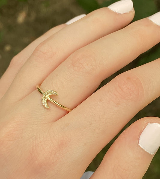 OLIVE & CHAIN Diamond Moon Ring - Yellow Gold, 5.5