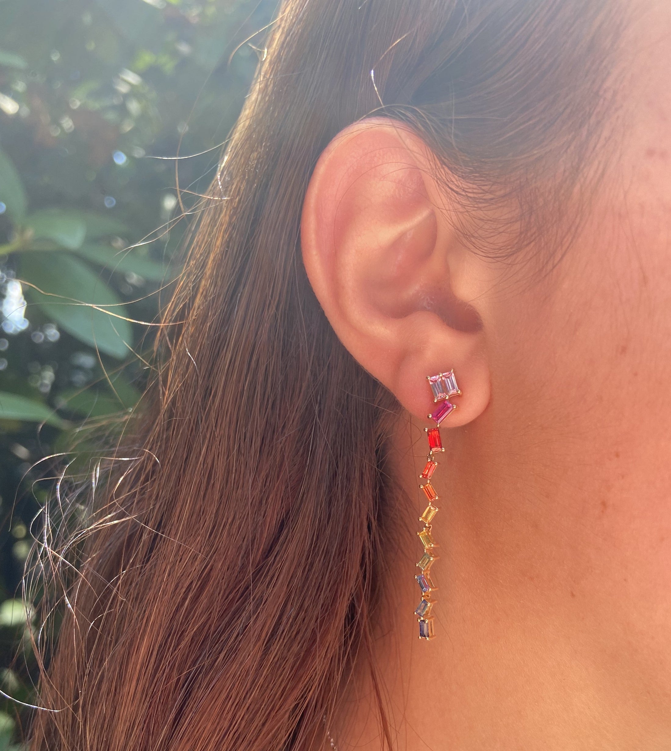 OLIVE & CHAIN Rainbow Sapphire Drop Earring