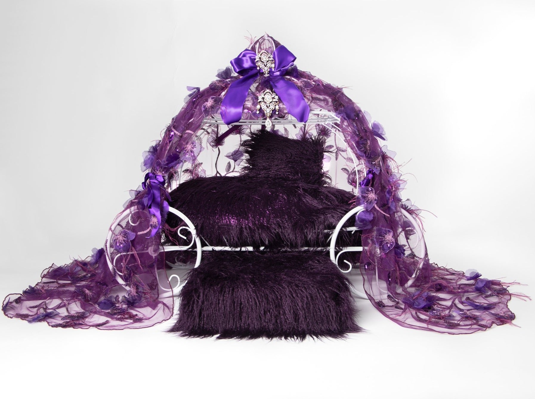 Royal Dog Carriage Handmade Bed - Luxury Dog Bed from Southlake Paws