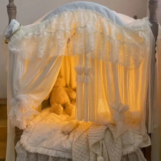 Victorian Dolly Pet Bed