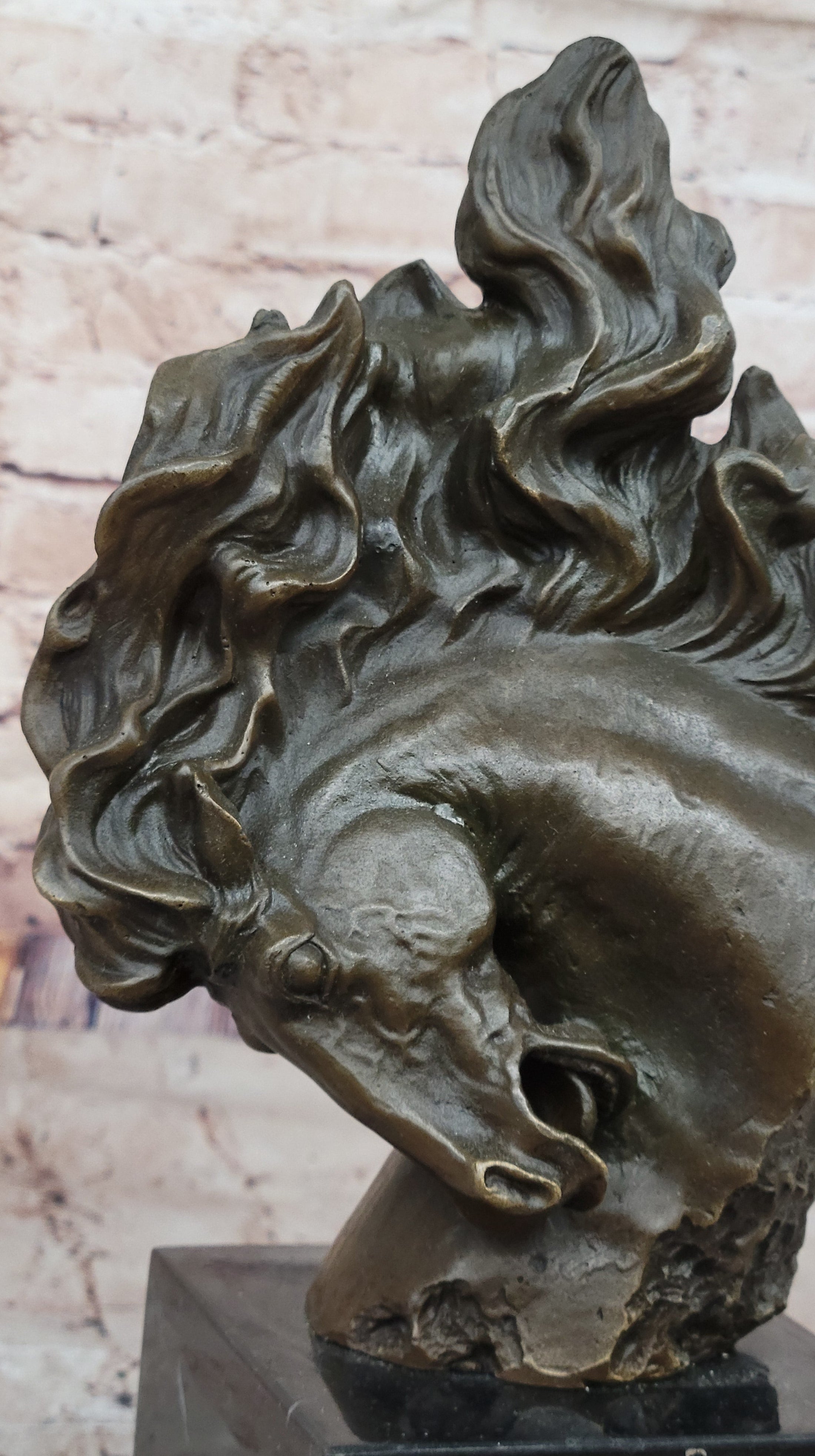 Dynamic Bronze Horse Head Bust – Swirling Mane Equine Sculpture on Marble Base