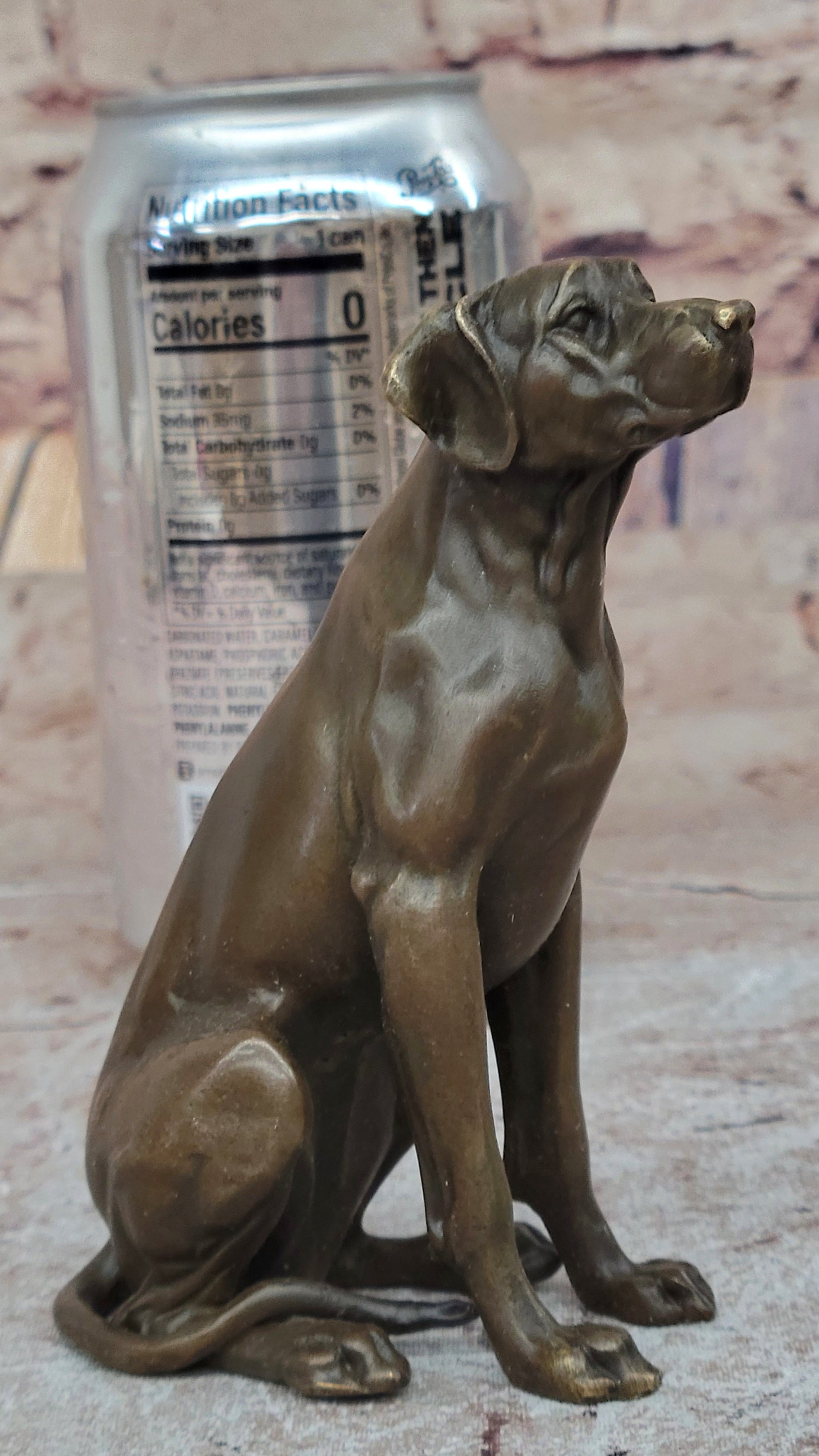 Seated Bronze Hunting Dog – Detailed Canine Sculpture for Animal Lovers