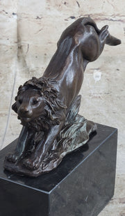 Hot Cast Jumping Lion by Barye French Animal Artist Bronze Sculpture Figurine NR