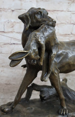 Hot Cast Bronze Sculpture of Hunting Dog Retriever with Rabbit in Mouth