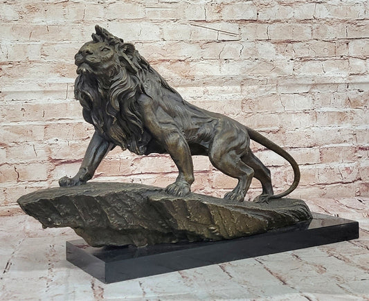 Standing Lion Bronze Sculpture – Detailed Wildlife Artwork on Marble Base
