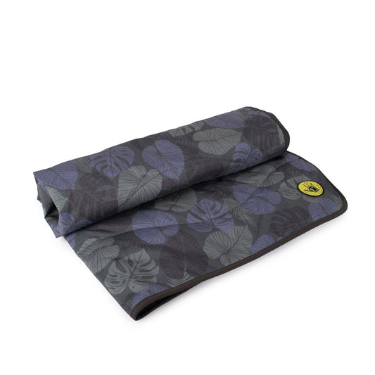 Body Glove Sun & Sand Waterproof Throw - Pet Blanket - Tropical Black - OS