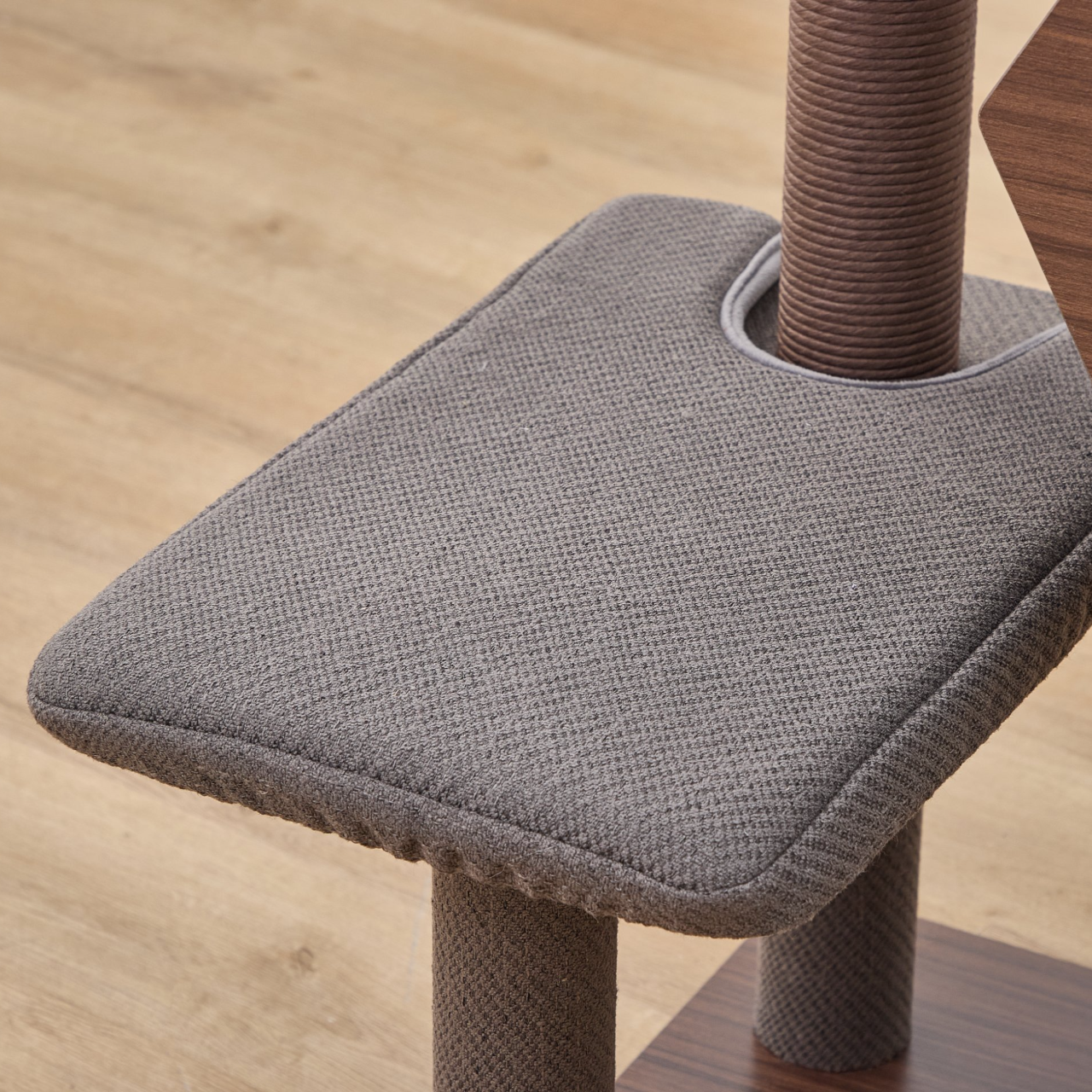 Wagon 2 Modern Cat Tree and Scratcher for Indoor Cats