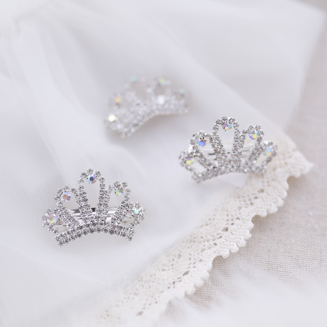 Tiara Barrette