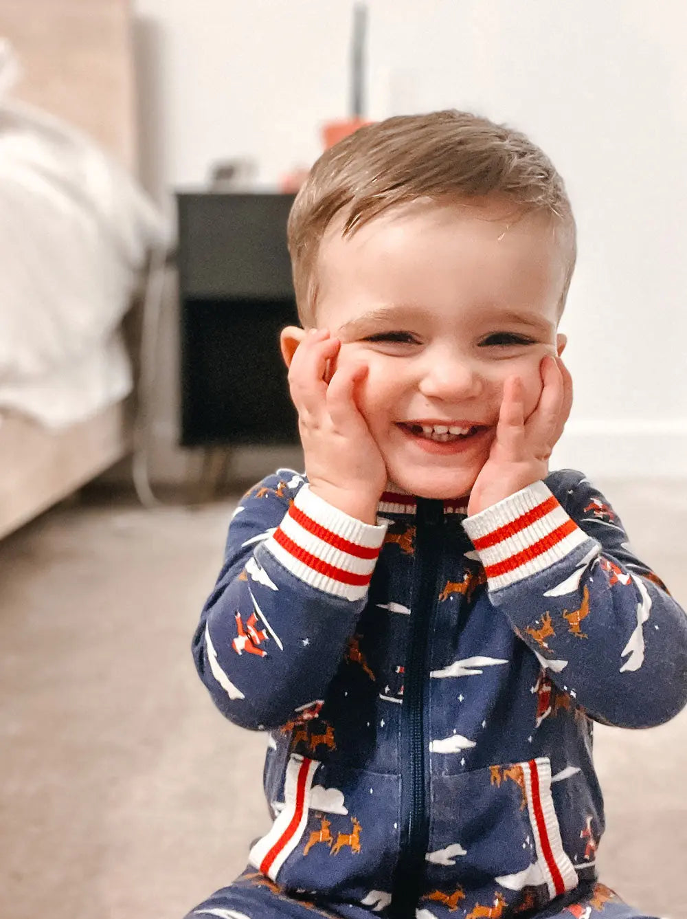 Santa Sleighs Pajama Good Thomas™