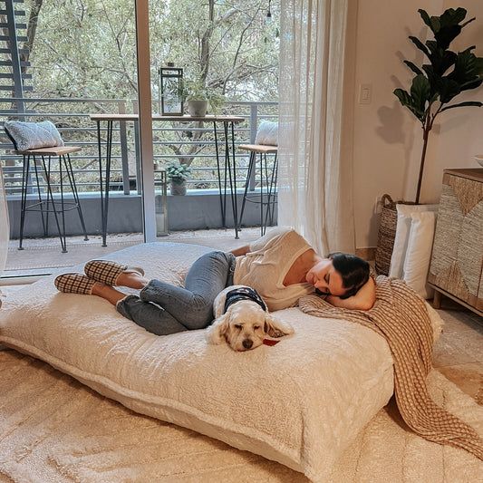 Pillow Lounger - Faux Fur