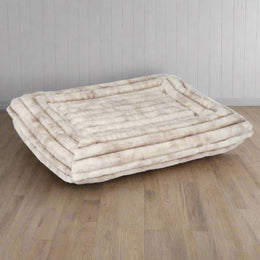 Hugo Futon Himalayan