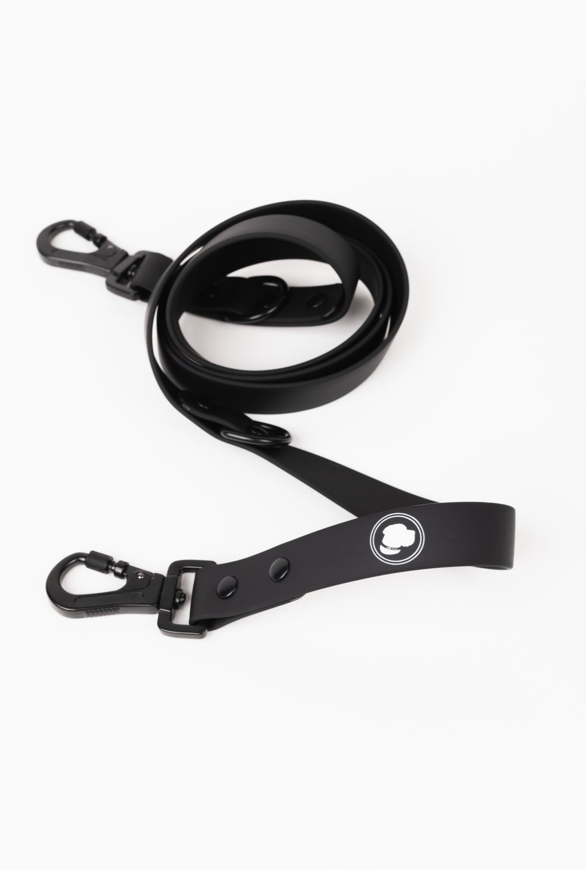 Black dog leash from The Modern Dog Company by Southlake Paws, featuring a sleek design and sturdy clips.