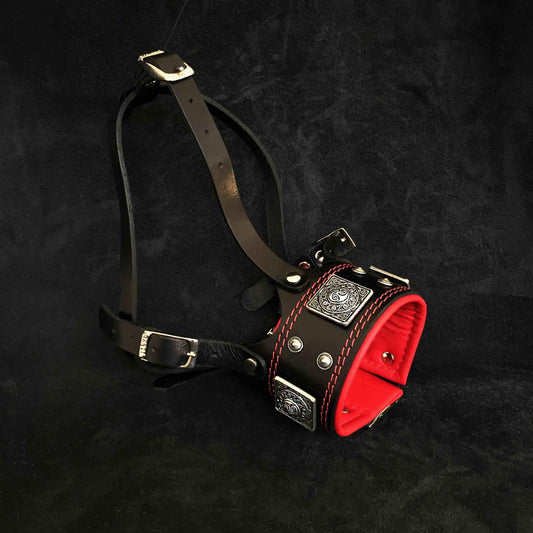 The "Eros" muzzle black & red by Bestia Dog Gear