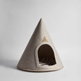 Load image into Gallery viewer, Nooee Pet Cave Lucy (M) – Cream/Brown
