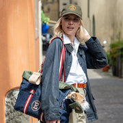 Cotton cap with green visor and orange embroidery