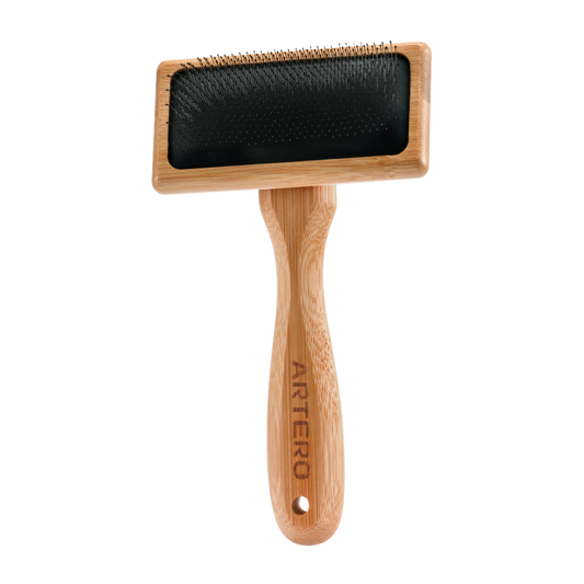 Nature Collection Protected Pin Small Slicker Brush by Artero